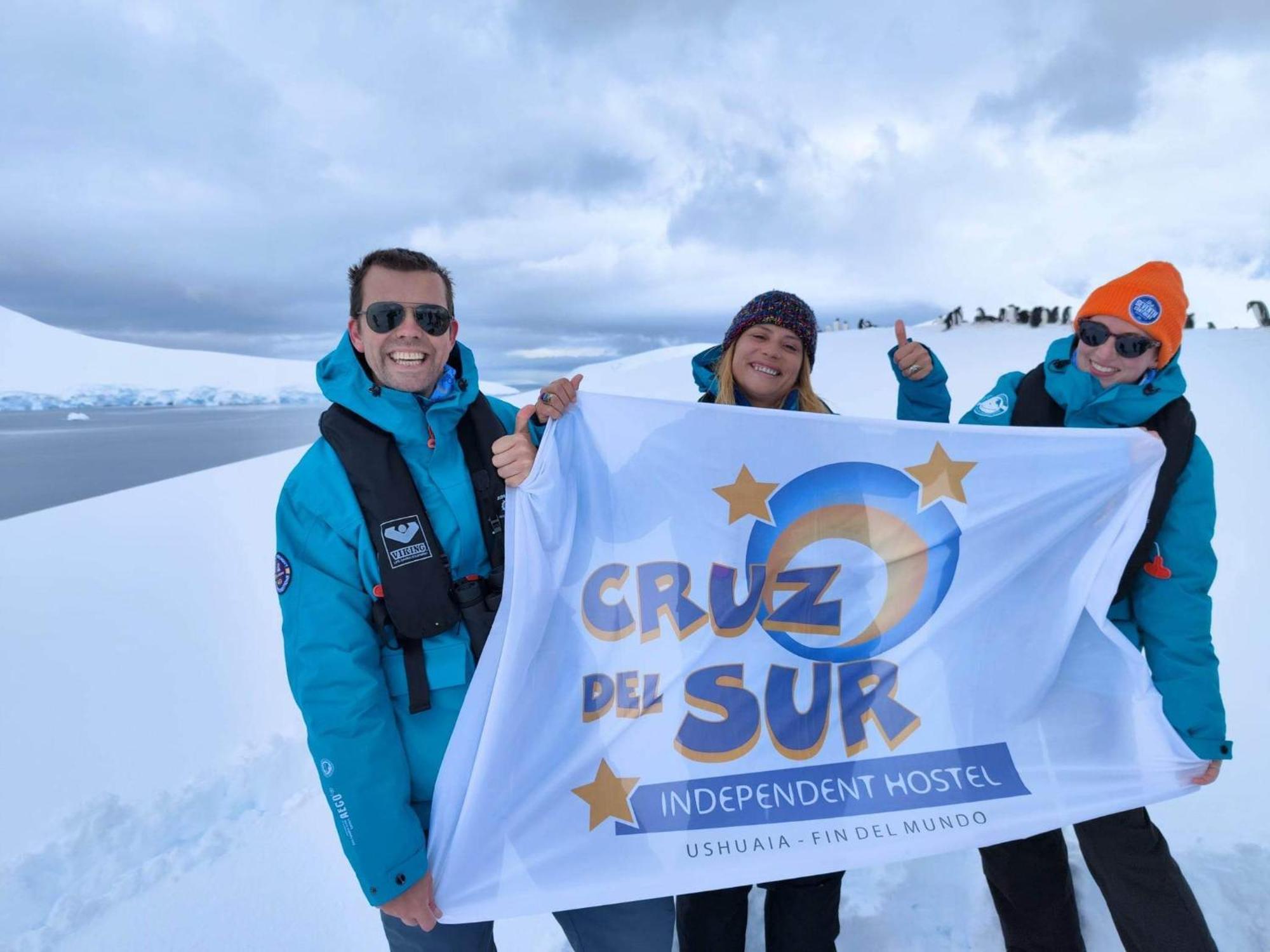 Hostel Cruz Del Sur Ushuaia Ngoại thất bức ảnh