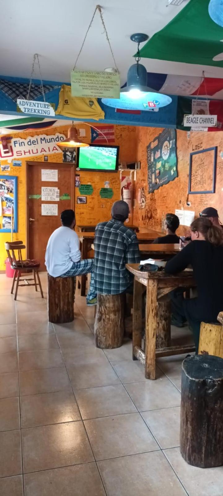 Hostel Cruz Del Sur Ushuaia Ngoại thất bức ảnh